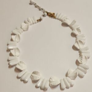 Miriam Haskell Vintage Elegant White Glass Beaded Necklace vtg Textured Leaf